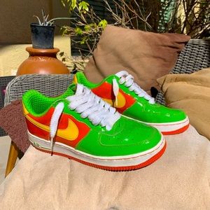 Men’s vintage y2k 2004 Nike Air Force 1 limited edition premium sneakers shoes